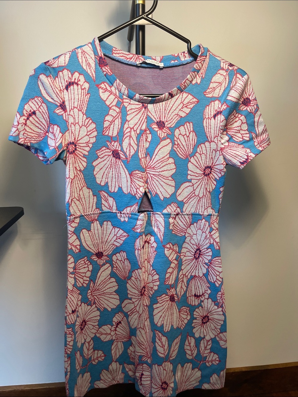 Zara Blue and Pink Floral Short Sleeve Tunic with Front Cutout